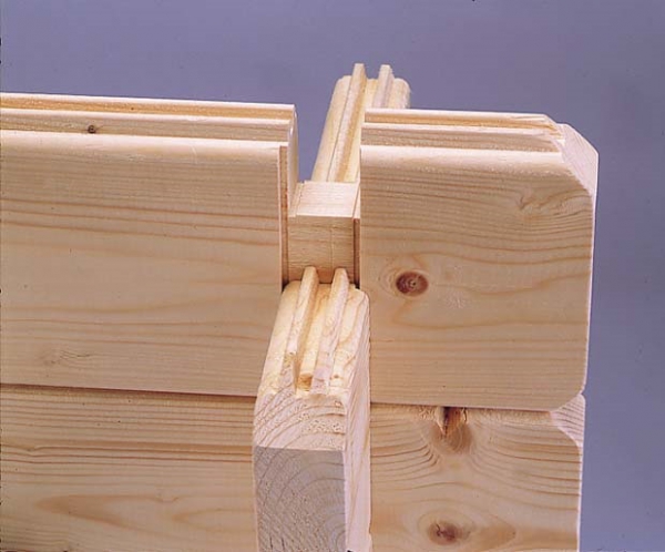 Wolff Finnhaus Anbauschuppen aus 44 mm Blockbohlen.